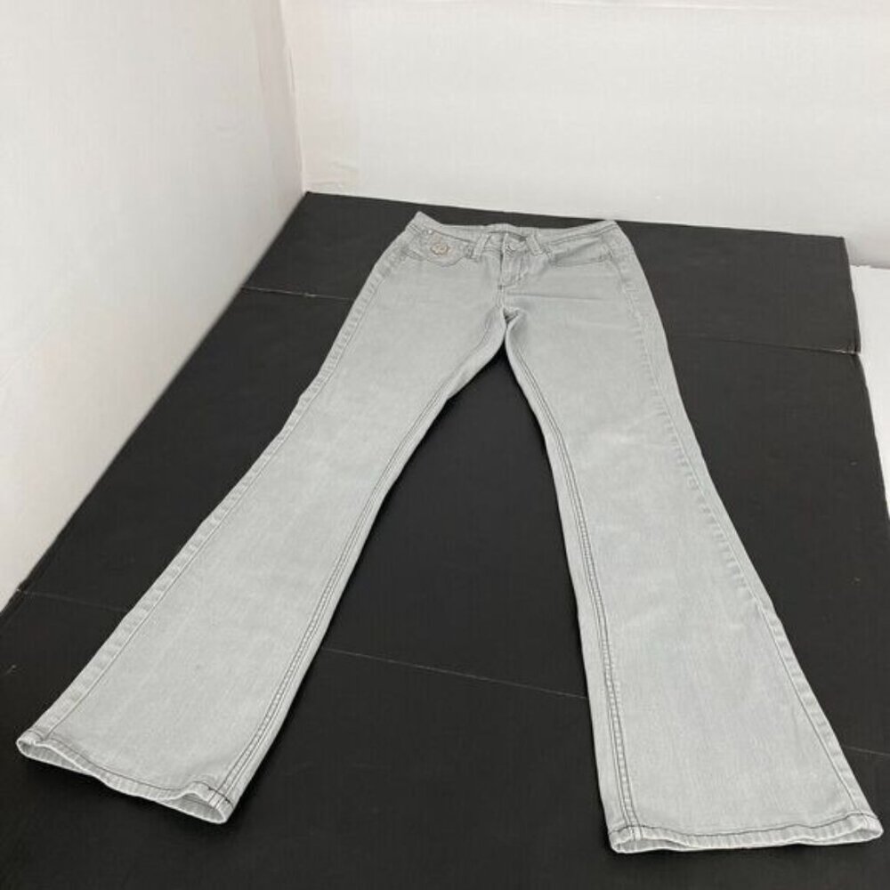 Dereon SZ 7/8 Light Gray Studded & Embroidered Fleur De Lis Boot-Cut Jeans Used
